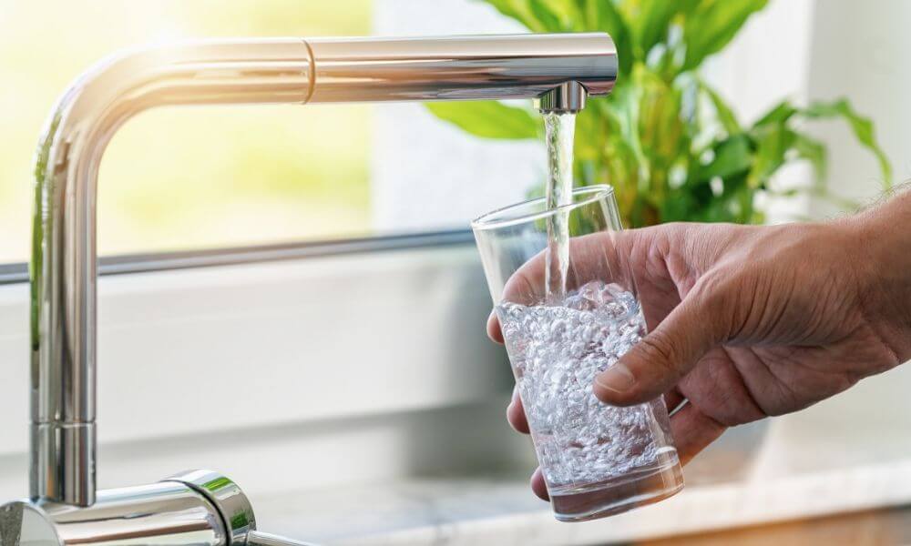 Máy lọc nước là một trong những phương pháp hiệu quả nhất có thể xử lý Flo
