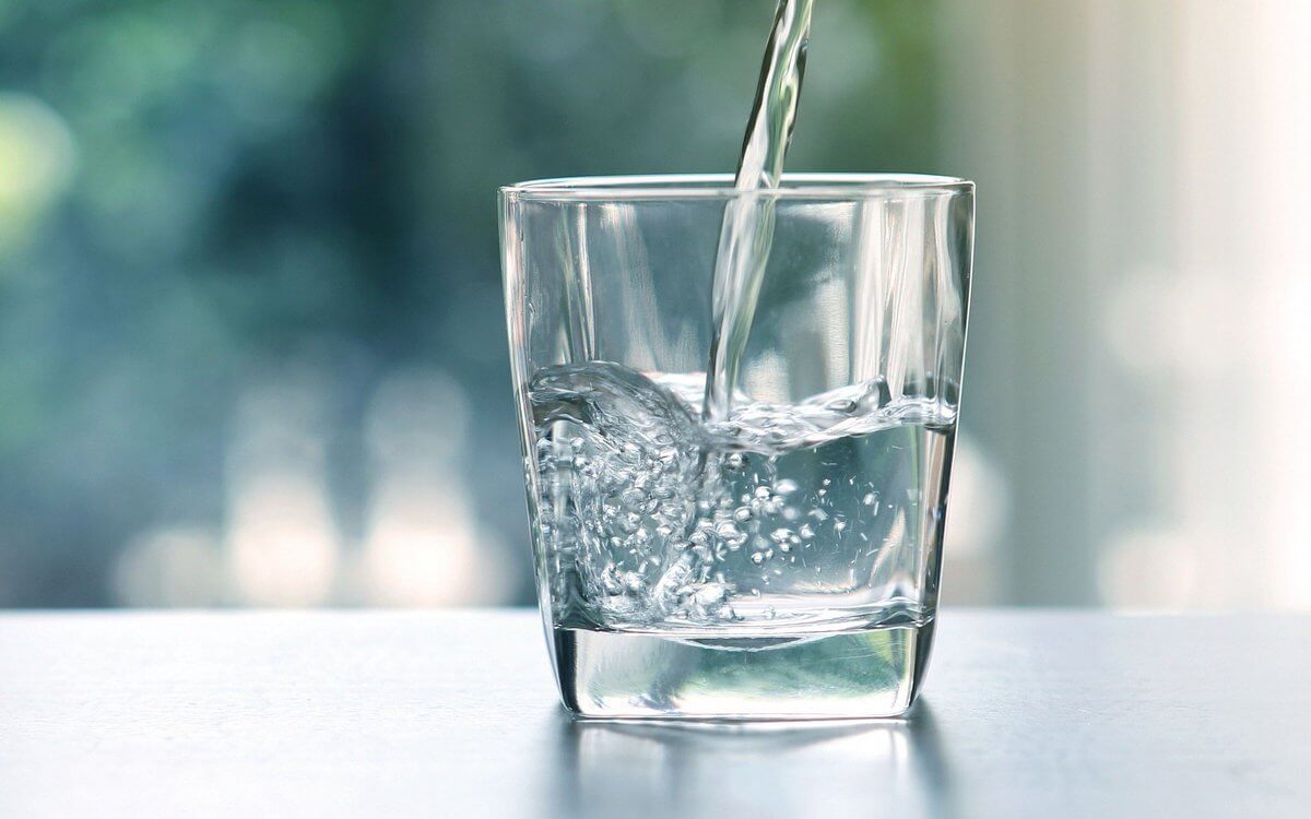 Nước uống tinh khiết là nước đã được loại bỏ hoàn toàn các tạp chất có trong nước
