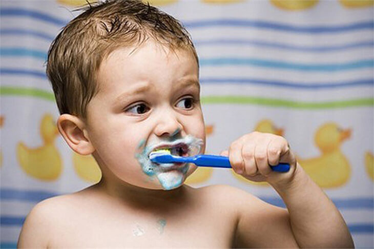 Nếu trẻ nhỏ nhiễm nồng độ flo cao có thể dẫn đến tử vong