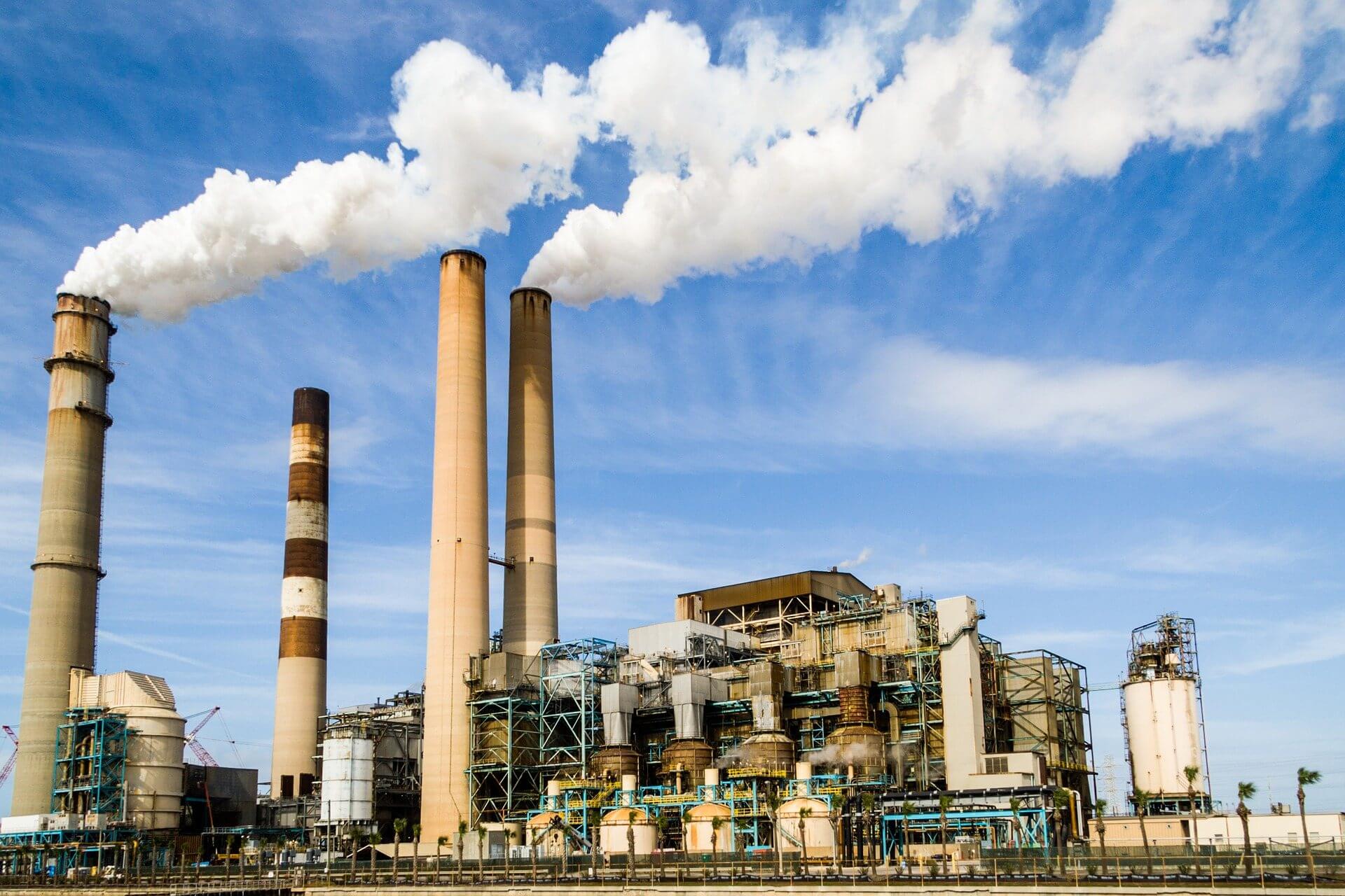 Phát triển nền công nghiệp là nguyên nhân chính dẫn đến ô nhiễm không khí
