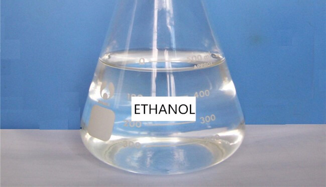 Ethanol là một hợp chất hữu cơ dễ cháy, không màu